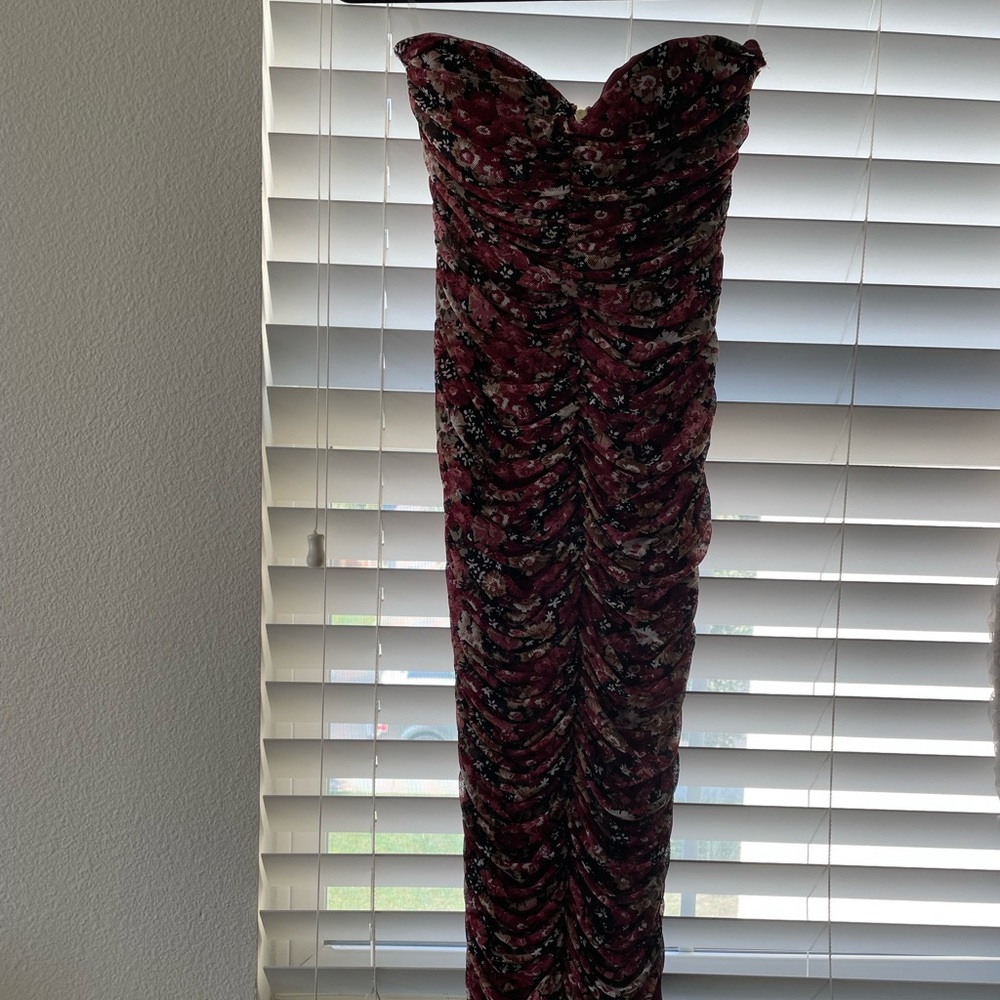 Never worn strapless dress